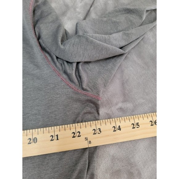 Roots Canada Shirt XL Gray Long Sleeve vented performance V-neck, light weight - Picture 3 of 8